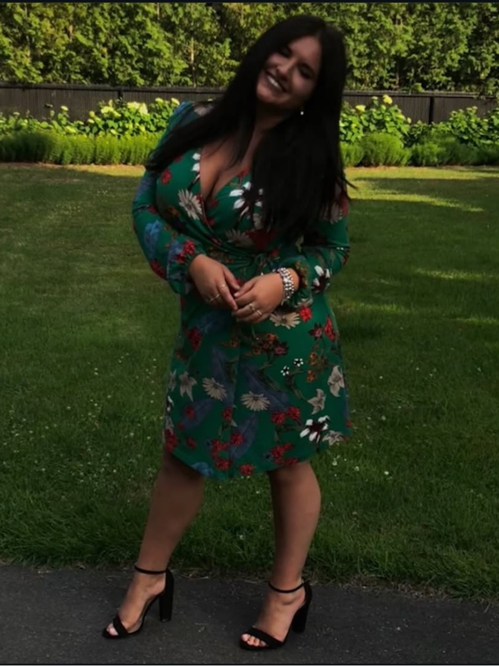 Carolina Belle Green Floral Wrap Dress with Red & Cream Accents Boho - Picture 6 of 7